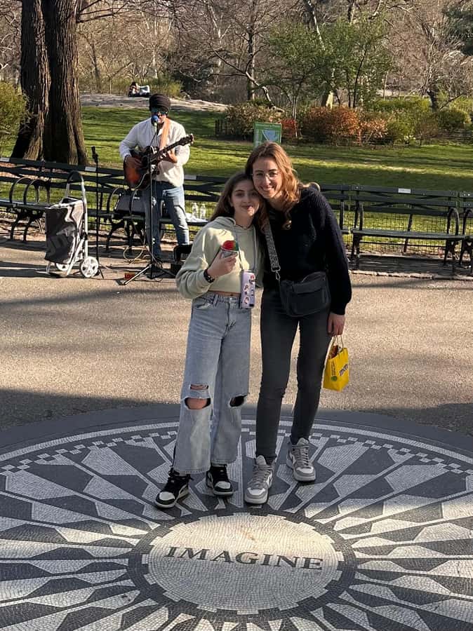 NYC: Guided Pedicab Tour of Central Park - Gapstow Bridge: the built-in photo stop and walking break