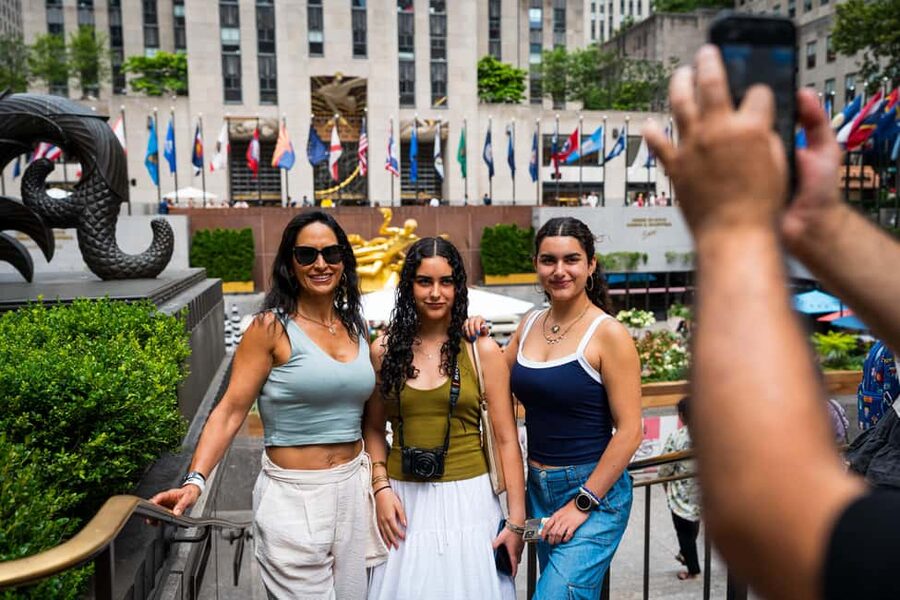 NYC: Half-Day Luxury Bus Tour of Top Highlights - Key highlights that matter on the ground