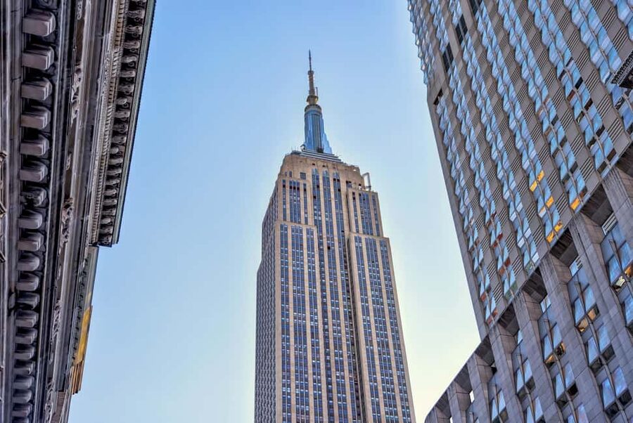 NYC: Half-Day Luxury Bus Tour of Top Highlights - The Rockefeller Center moment: a short stop that actually works for photos