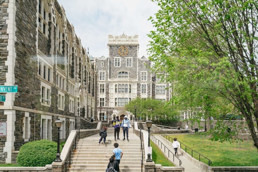NYC: Harlem & Bronx with Yankees Baseball Game, 1-Day Tour - Monument Park and the Yankees Museum Stops