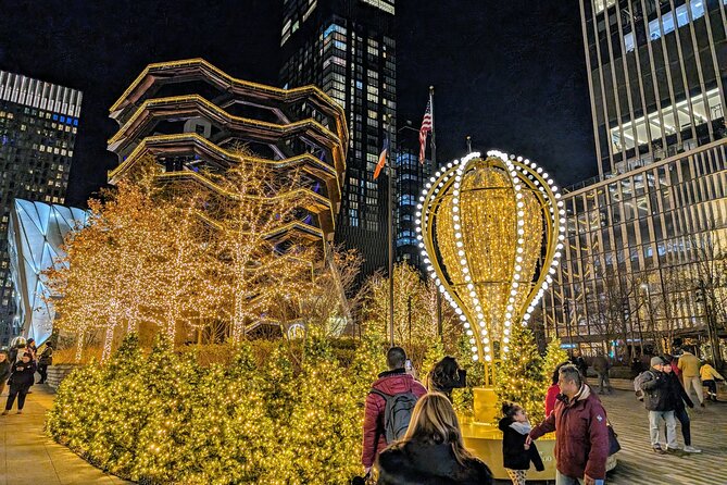 NYC Holiday Lights Tour - Wall Street Christmas Tree Outside NYSE and Federal Hall