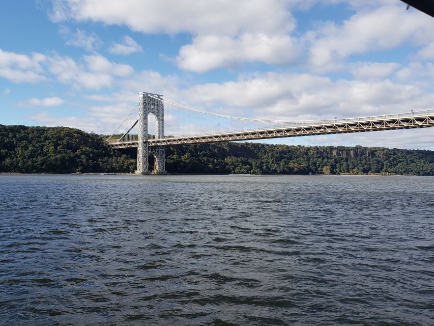 NYC: Hudson River Fall Foliage Yacht Tour - Price and Value: Is $110 Worth It?