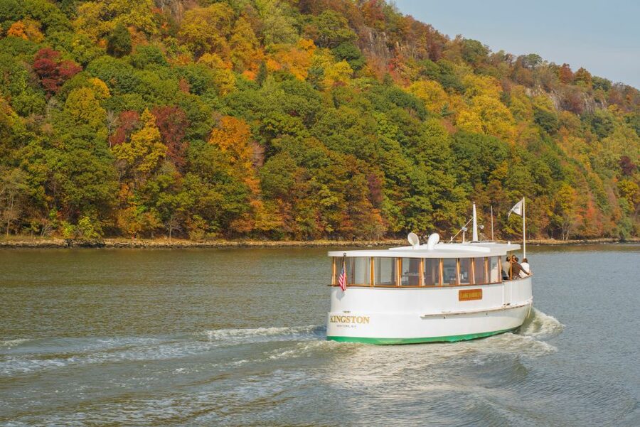 NYC: Hudson River Fall Foliage Yacht Tour - Sound and Narration: Great When It Works, Frustrating When It Does Not