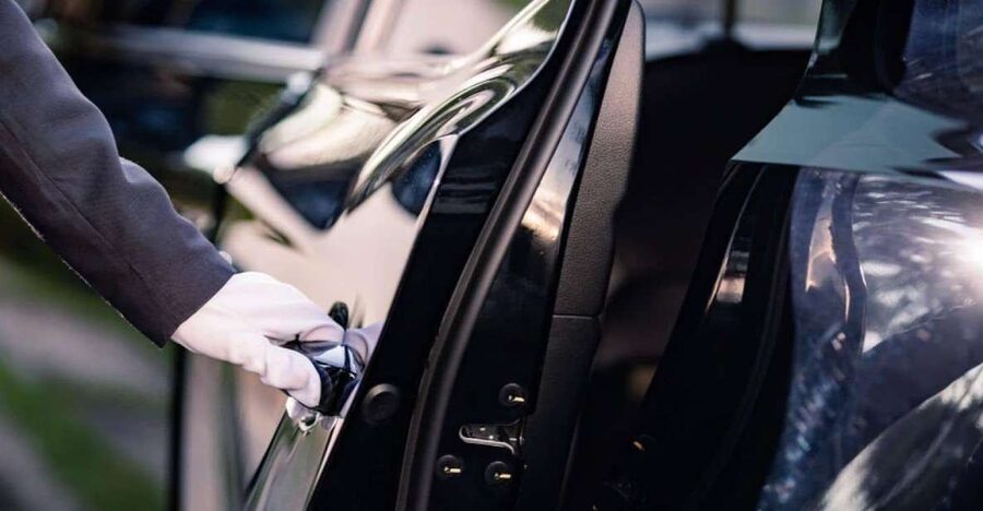 NYC: JF.Kennedy Airport Private Transfer to Manhattan - JFK to Manhattan, Without the First-Hour Stress
