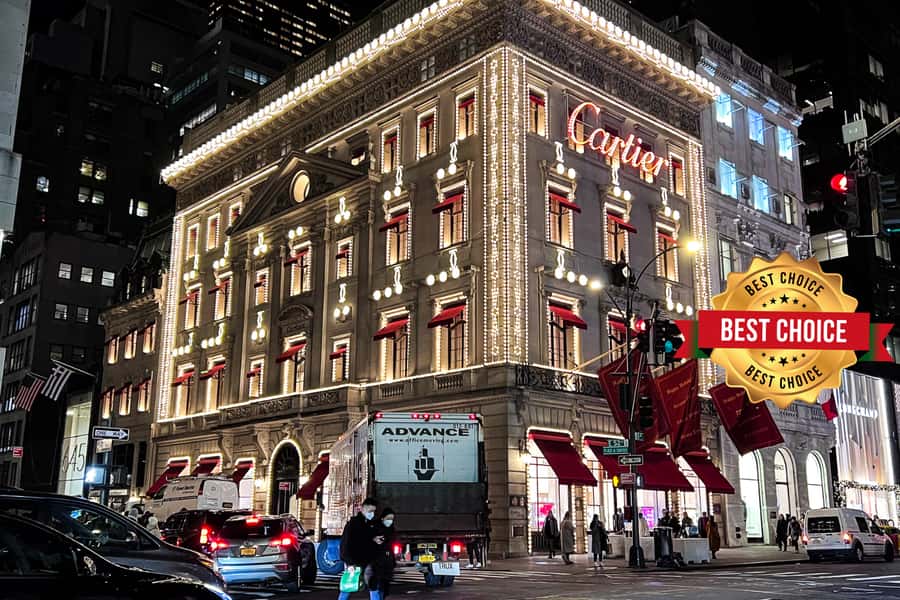 NYC: Jingle Bell Joyride Holiday Tour - Rockefeller Center Christmas Tree and ice rink: the best payoff for photo time