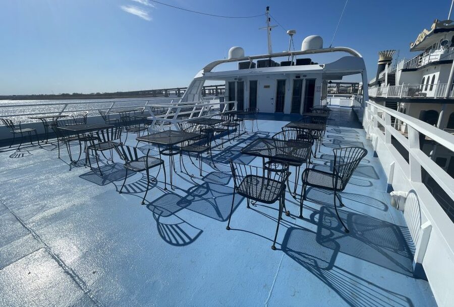 NYC: July 4th Fireworks Party Cruise with BBQ Buffet & Bar - NYC Fireworks From Pier 81: What This Cruise Really Gives You