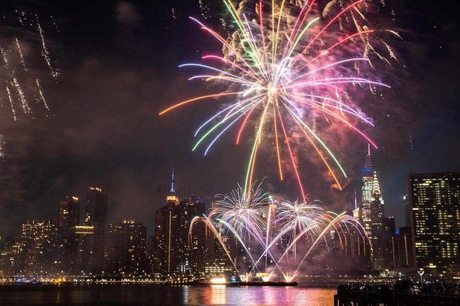 NYC: July 4th Fireworks Party Cruise with BBQ Buffet & Bar - Itinerary Made Simple: Boarding at 6, Cruising After 7, Back by 11