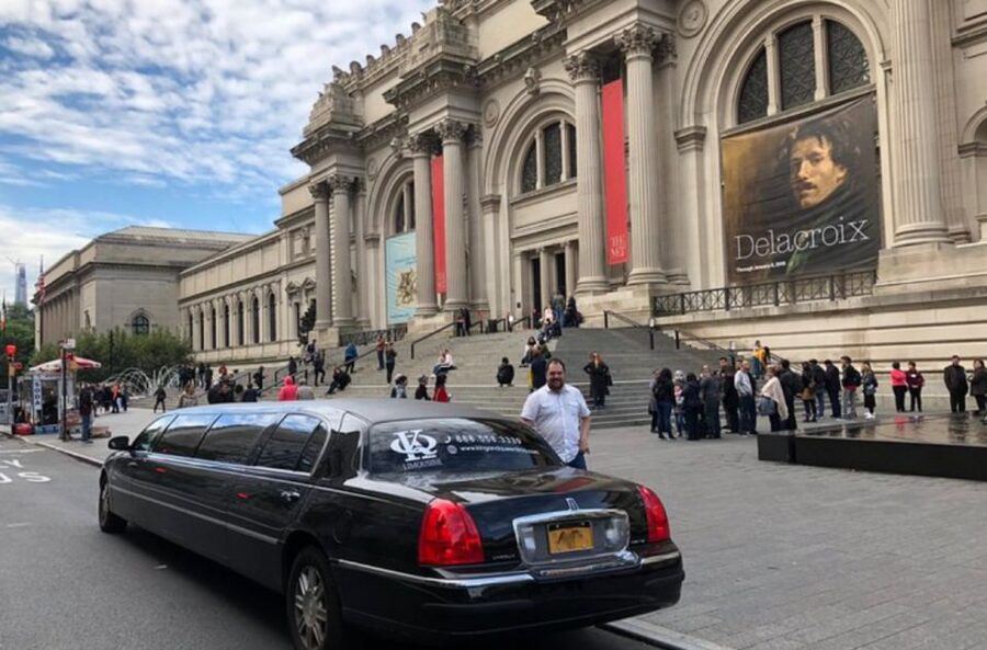 NYC Limousine Tour By Stretch Limo-King And Queen Limo NYC - Key things to know before you go
