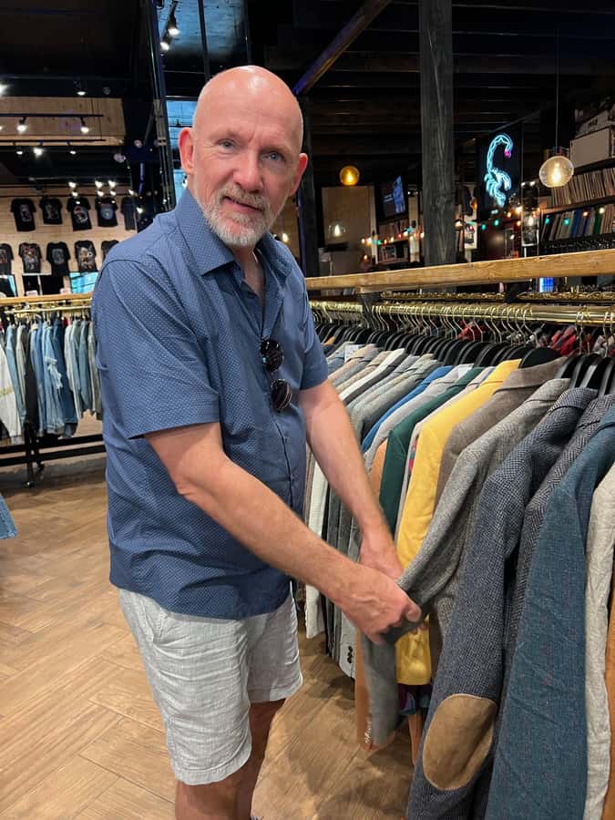 NYC: Manhattan Secondhand Shopping Day Tour - Who this tour is ideal for, and who should plan another option