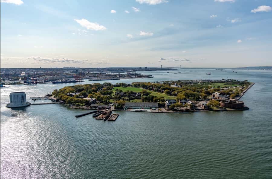 NYC: Manhattan Sightseeing Helicopter Tour - Time in the air: 15 to 30 minutes sounds short, so plan like it is