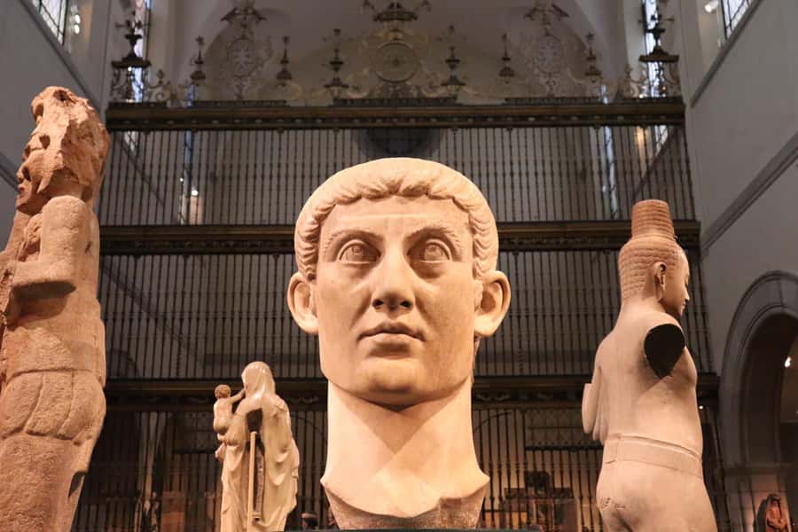NYC: Metropolitan Museum: "Secrets of the MET" Experience - Medieval chalice lore and European painting power stops