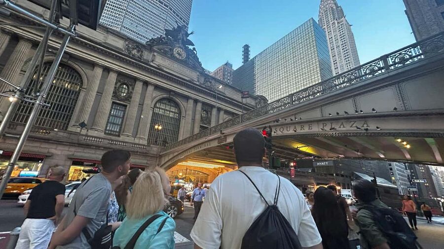 NYC Midtown Manhattan Times Square & Skyscraper Walking Tour - What to Bring (So the Walk Feels Easy, Not Miserable)
