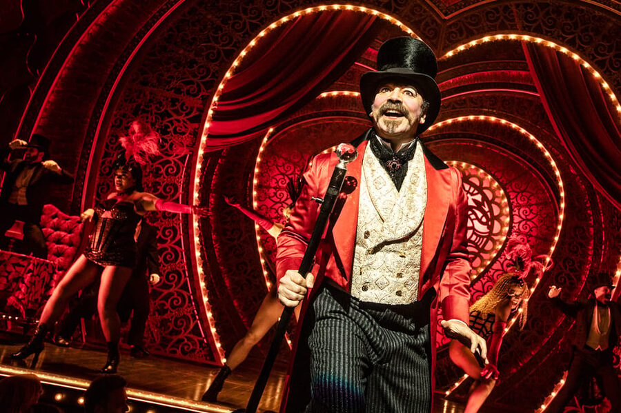 NYC: Moulin Rouge! the Musical on Broadway - Touring the Show Without a Tour: How the Experience Works