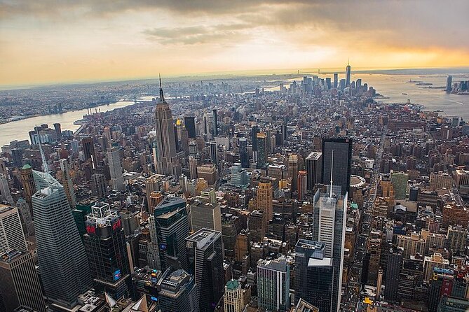 NYC New York Airport Transfer JFK/LGA/EWR to Manhattan | Brooklyn - Why a private JFK, LGA, or EWR to Manhattan/Brooklyn transfer feels easier