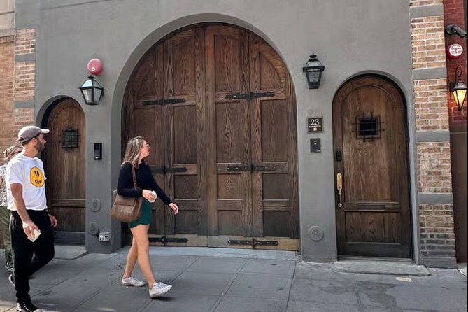 NYC: New York History & Landmarks Guided City Tour by E-Cart - Chelsea Market and Meatpacking District: Pass-Bys That Still Tell a Story