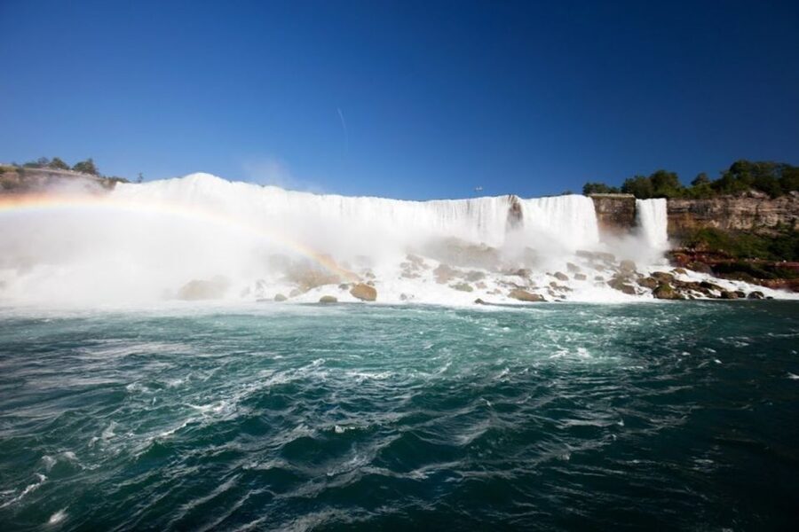 NYC: Niagara Falls, Philadelphia, Washington DC 4-Day Tour - Day 1: Watkins Glen Canyon first, then Niagara Falls in full color