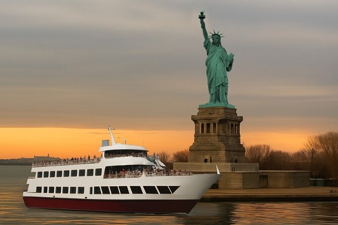 NYC Night Bus Sightseeing Tour with Free Statue of Liberty Cruise - Key things to know before you ride