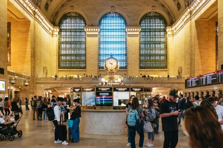 NYC: Official Grand Central Terminal Guided Tour - Key things you’ll notice on this Grand Central tour