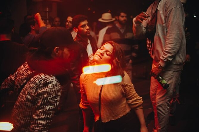 NYC: Party at the Best Rooftops and Clubs in New York City - What to bring so the night stays fun (not annoying)