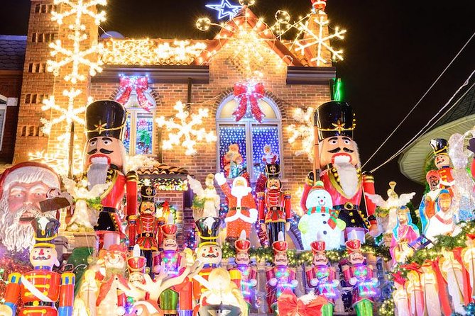 NYC Private Holiday Lights Tour - Stop 1, Dyker Heights: time to photograph what you actually came for