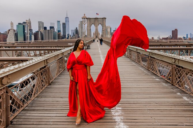 NYC: Private Photoshoot in a Handmade Flying Dress - Brooklyn Bridge: The Photo Stop That Works for Every Style