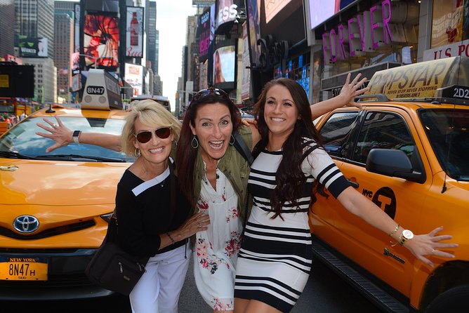 NYC Professional Photoshoot and Walking Tour with Private Guide - The private guide-photographer setup that makes the day work
