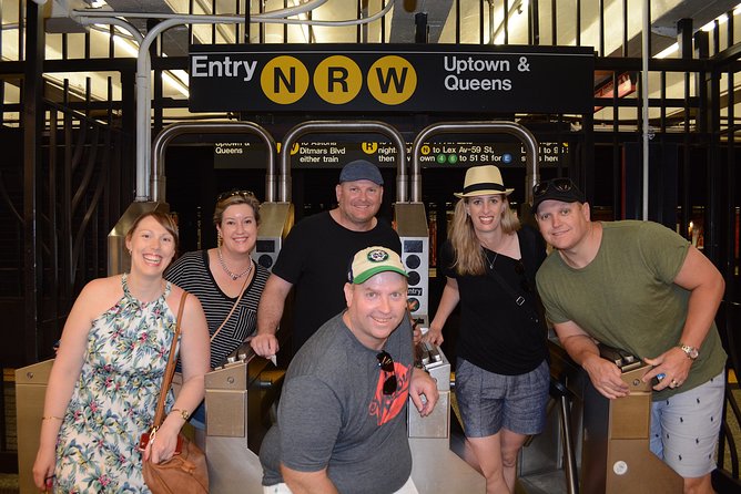 NYC Professional Photoshoot and Walking Tour with Private Guide - Upper East Side and brownstones: a quieter NYC look