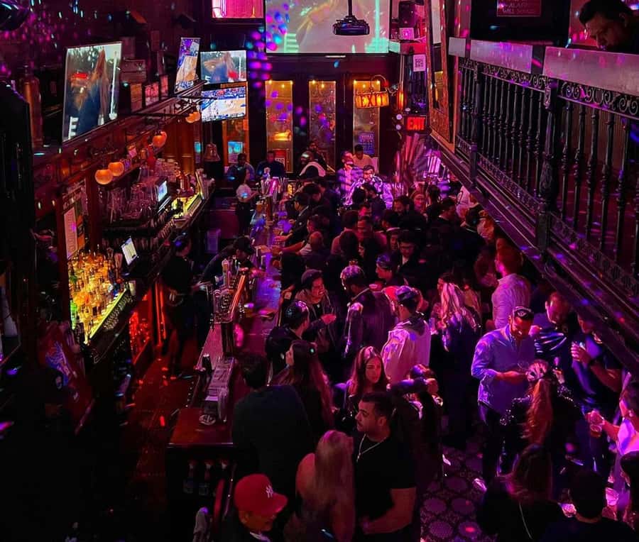 NYC Pub Crawl Experience - Price and value: why $18 can make sense in NYC