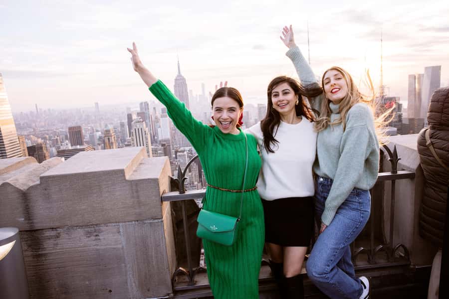 NYC: Rockefeller Center Tour with Optional Top of the Rock - Getting to the Atlas statue and why 15 minutes matters