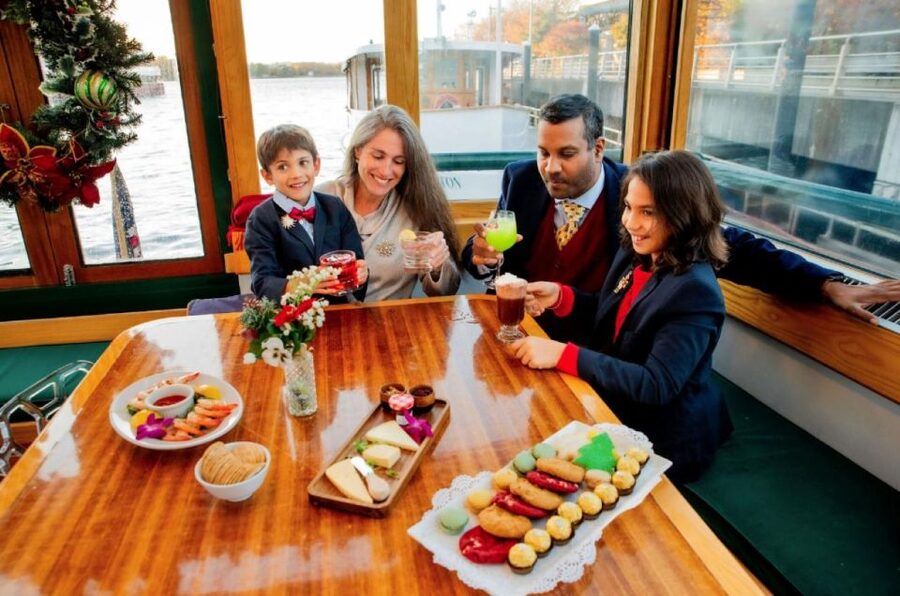 NYC: Sightseeing Holiday Cruise with Drink - What You’ll See on the Water, From Ellis Island to the Bridges