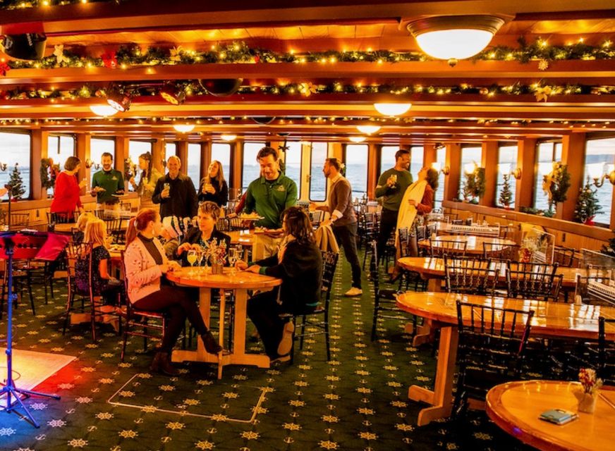 NYC: Sightseeing Holiday Cruise with Drink - The Included Drink, Festive Treats, and Onboard Purchases