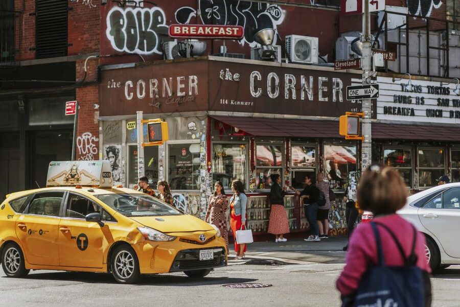 NYC: SoHo, Little Italy, and Chinatown Guided Tour - Woolworth Building, St. Paul’s Chapel, and City Hall Park: old New York details you can spot fast