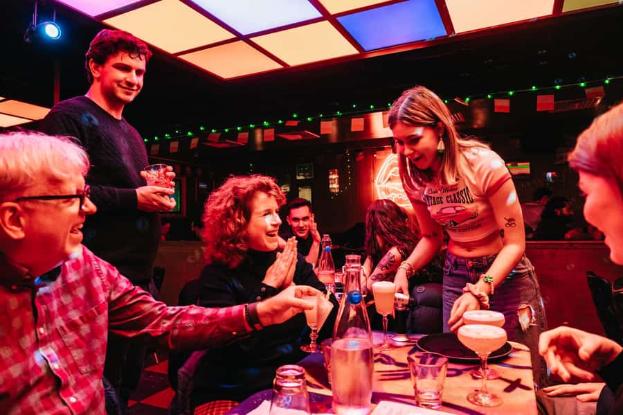NYC: Speakeasy Drinks and Prohibition History Tour - Stop 1: Gangsters and Bootleggers at the First Speakeasy-Style Bar