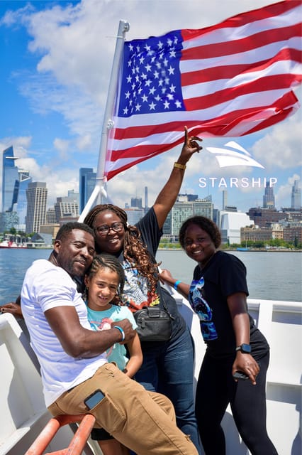 NYC: Starship Landmark 90 Minute Sightseeing Cruise - Night and winter cruises: when later departures make sense