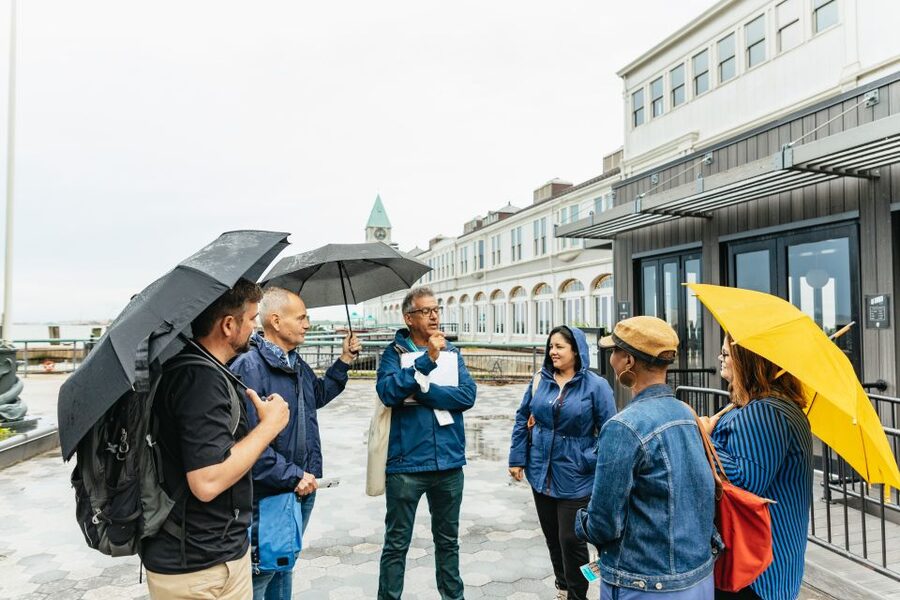 NYC: Statue of Liberty and Ellis Island Guided Tour - The 2-hour Statue of Liberty Express: the best choice when time is tight