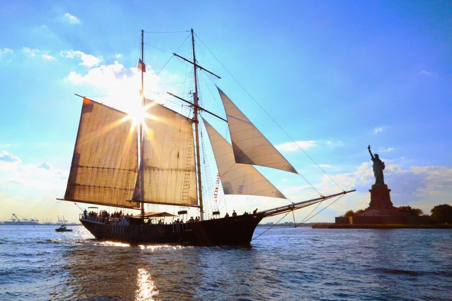NYC: Statue of Liberty Day Sail with Onboard Bar - Key things that make this sail worth your time