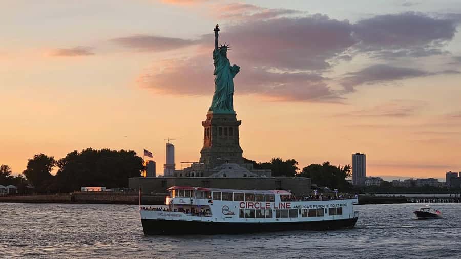 NYC: Statue of Liberty Sunset Cruise Skip-the-Line Ticket - Your 1.5-Hour “See It All” Window From South Street Seaport