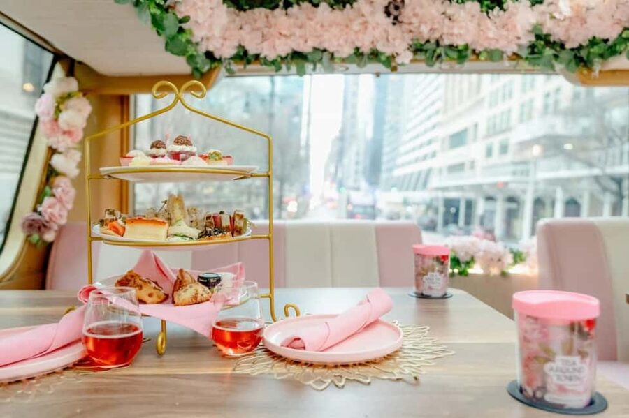 NYC: Tea Around Town Bus Tour with Live Entertainment - Key things you should notice before you go