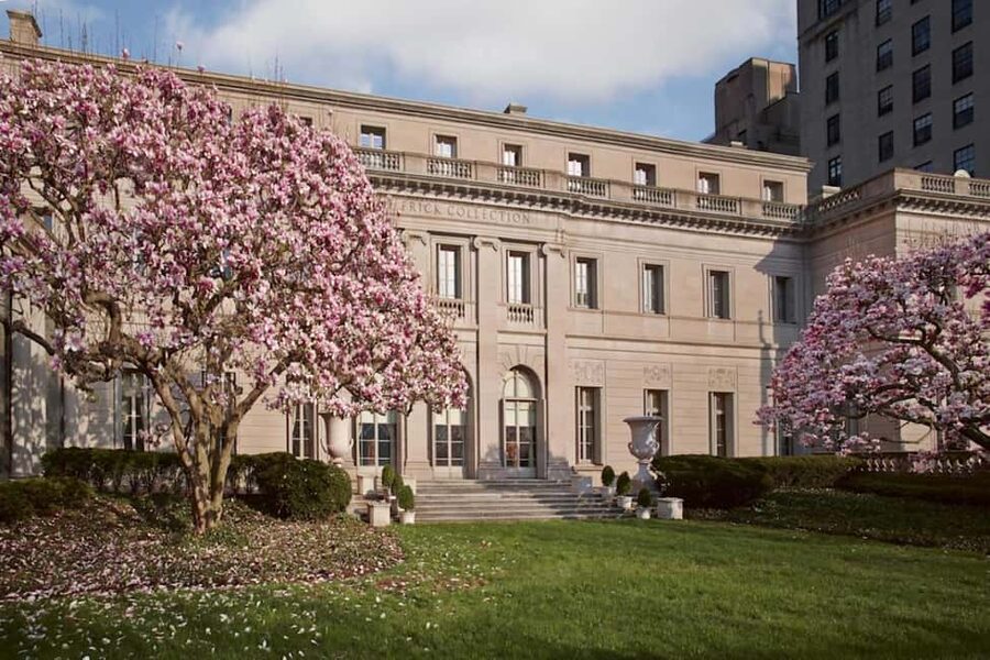 NYC: The Frick Collection Entry Ticket - Audio and the staff you can actually ask for help