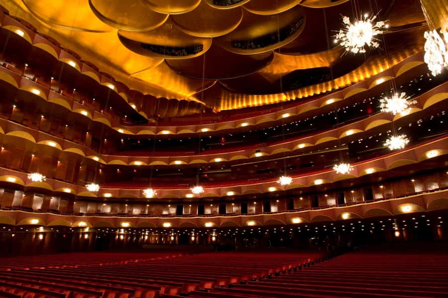 NYC: The Metropolitan Opera Tickets - What your night looks like, from translations to the final note