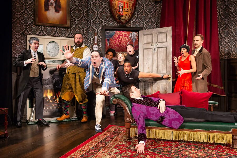 NYC: The Play That Goes Wrong Ticket at New World Stages - Quick takeaways before you go