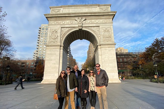 NYC TV & Movie Locations Bus Tour – Friends, Seinfeld & More - The actor guide factor, and why it changes the whole tour