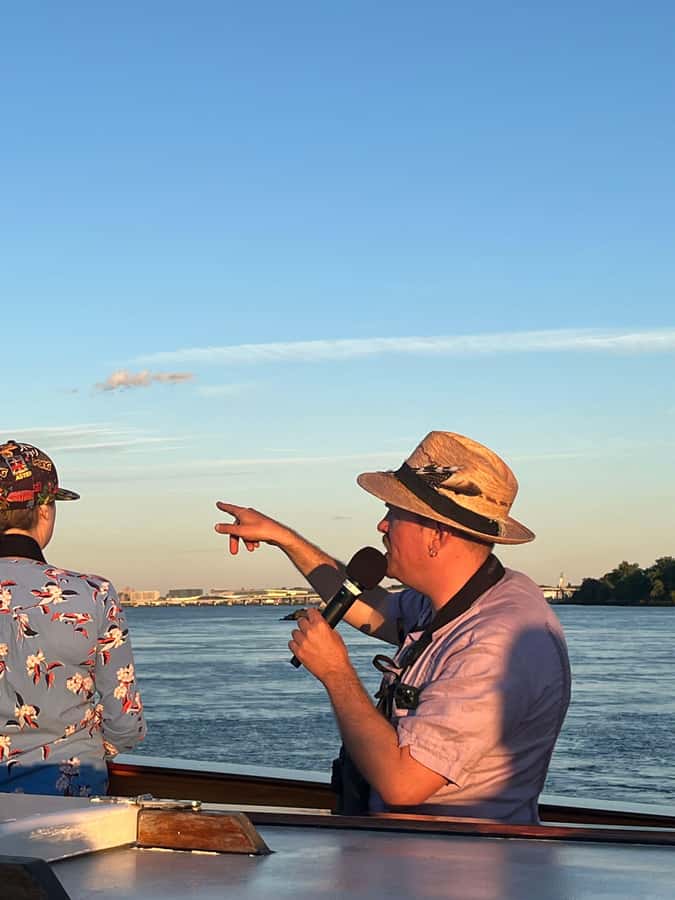 NYC: Urban Wildlife Sunset Tour of the East River - North Brother Island: hospital ruins and the Typhoid Mary connection