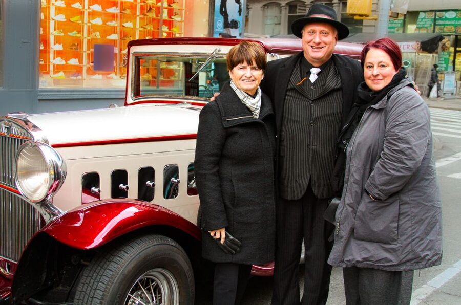 NYC: Vintage Car Midtown Manhattan Tour - Empire State Building and Madison Square Park: views with context