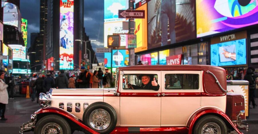 NYC: Vintage Car Night Tour - Price and value: what $150 buys you in 2 hours