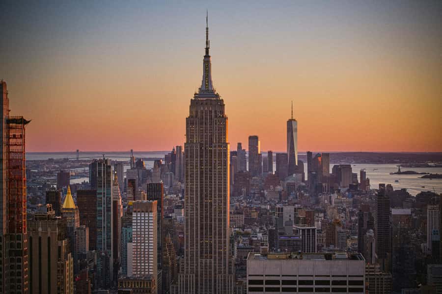 NYC: VIP Rockefeller Center Tour with Observation Deck Entry - Practical tips to make the 1.5 hours feel effortless
