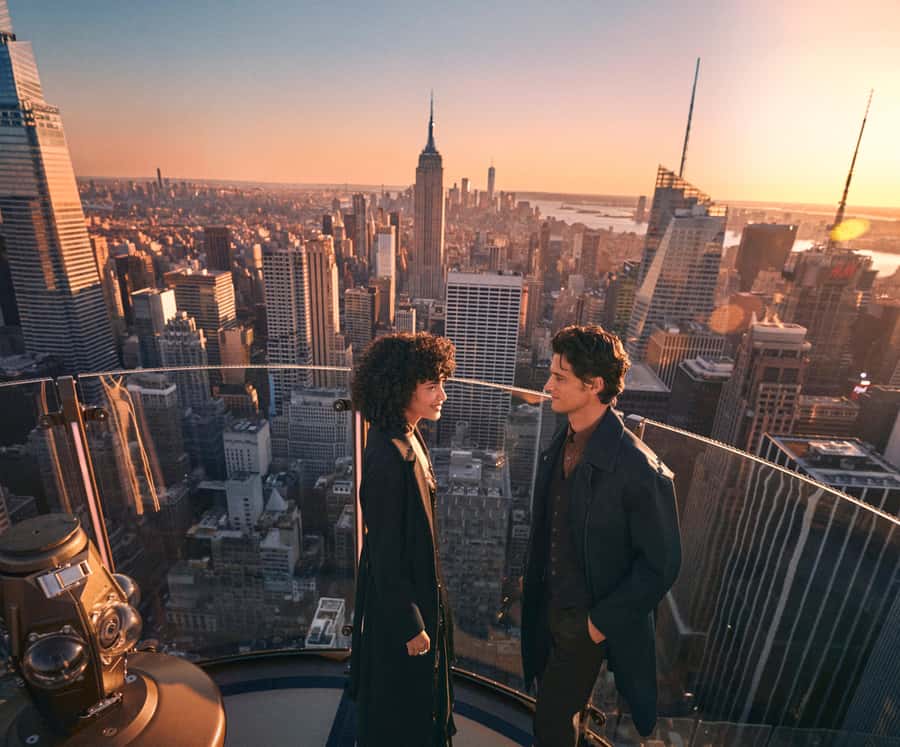 NYC: VIP Rockefeller Center Tour with Observation Deck Entry - Top of the Rock priority entry: faster in, better used