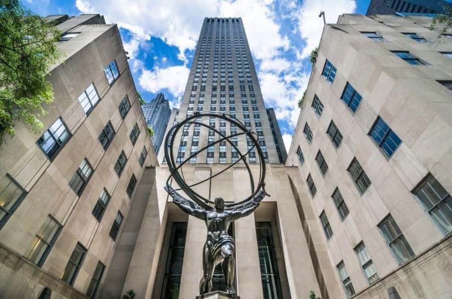 NYC: VIP Rockefeller Center Tour with Observation Deck Entry - Weather Room toast on the 67th floor: a small luxury add-on