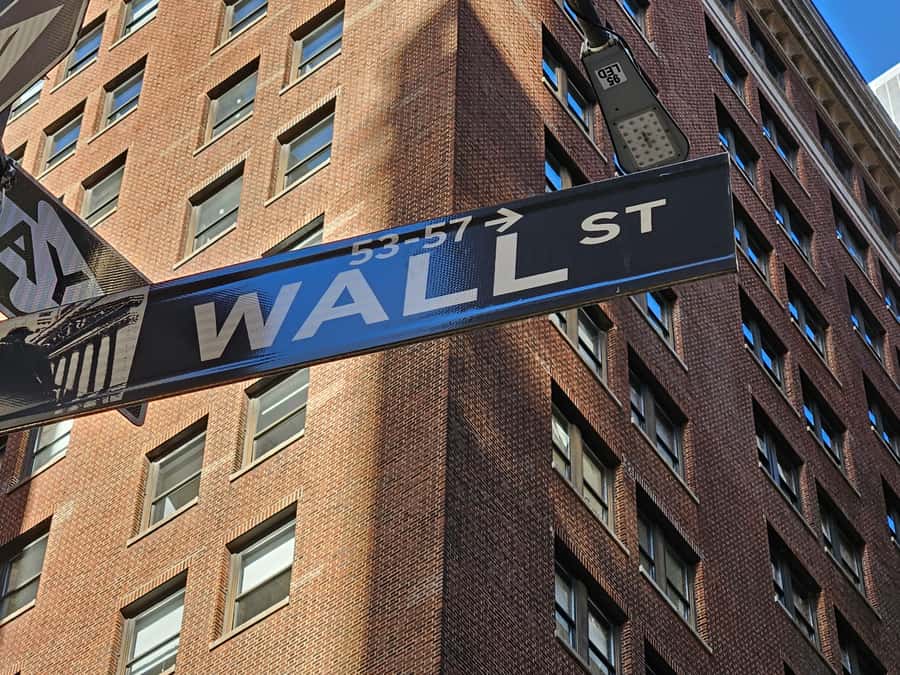NYC: Wall Street Finance & Power, 9/11 memorial and the Bull - Where this tour really takes you: Seaport energy to Wall Street power