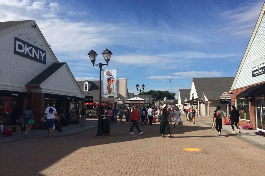 NYC: Woodbury Outlets Private Shopping Tour - What the Drive Adds to the Experience